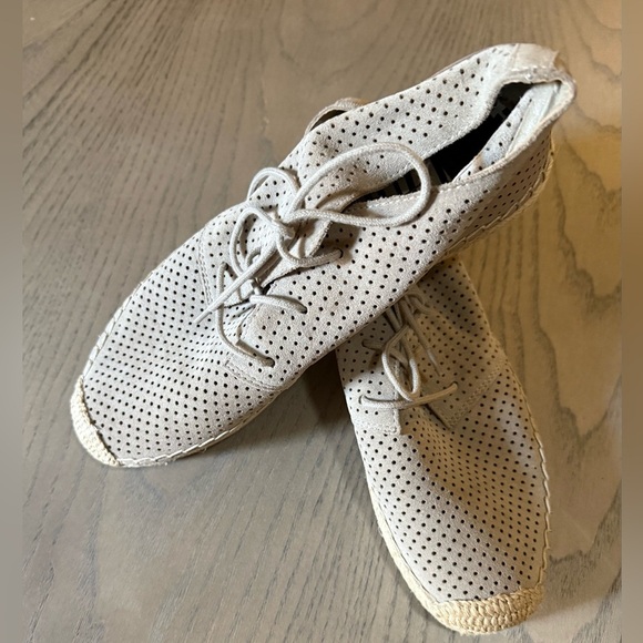 Dolce Vita Perforated Suede Espadrille Sneakers - Tan - Size 8.5 - Picture 4 of 6